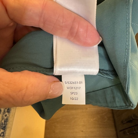 Athleta Advantage Poplin Jacket Raincoat Windbreaker 
Size XS - Picture 12 of 16